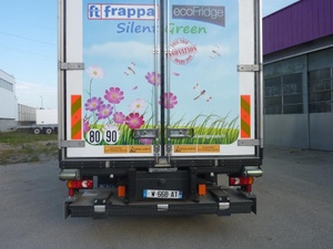 Double‑leaf rear swing door
