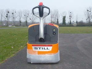 STILL EXU 16 and EXU 18 pallet trucks
